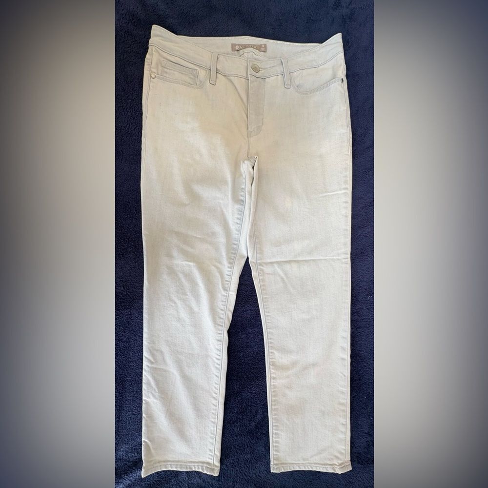 Ladies Athleta Sculptek Light Wash Mid Rise Ankle Jeans Size 10